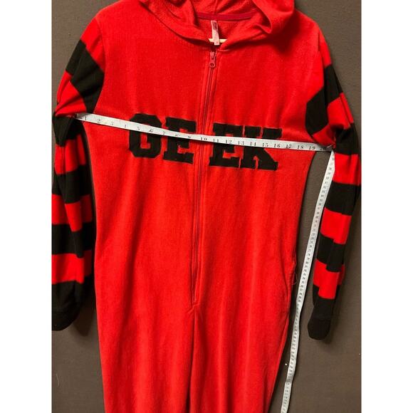 Tarae by Rue 21 Geek Hooded Fleece One piece Medium Lounge Pajamas Unisex - Picture 5 of 8